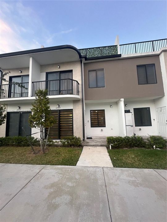 For Rent: $3,000 (4 beds, 3 baths, 1398 Square Feet)