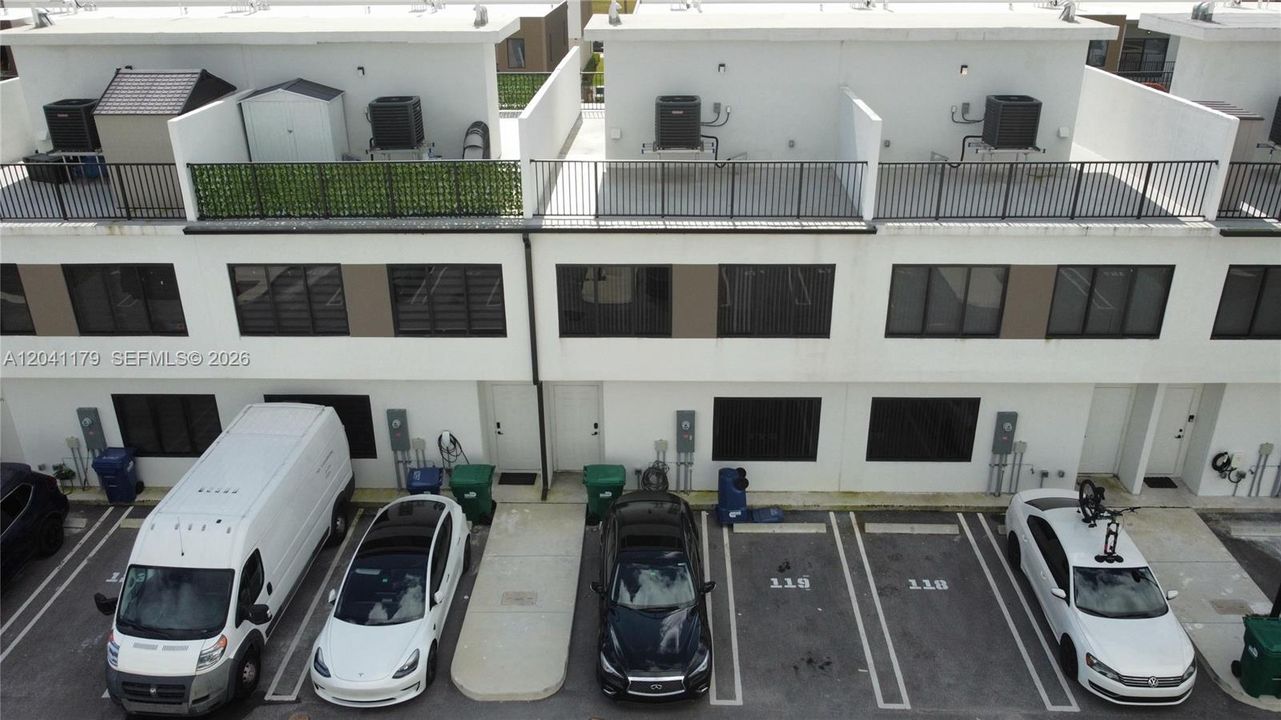 For Rent: $3,000 (4 beds, 3 baths, 1398 Square Feet)