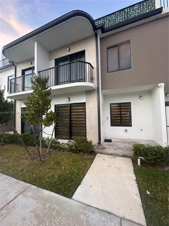 For Rent: $3,000 (4 beds, 3 baths, 1398 Square Feet)