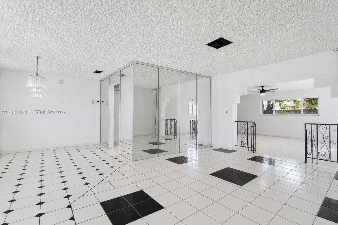 На продажу: $799,000 (3 спален, 2 ванн, 1848 Квадратных фут)