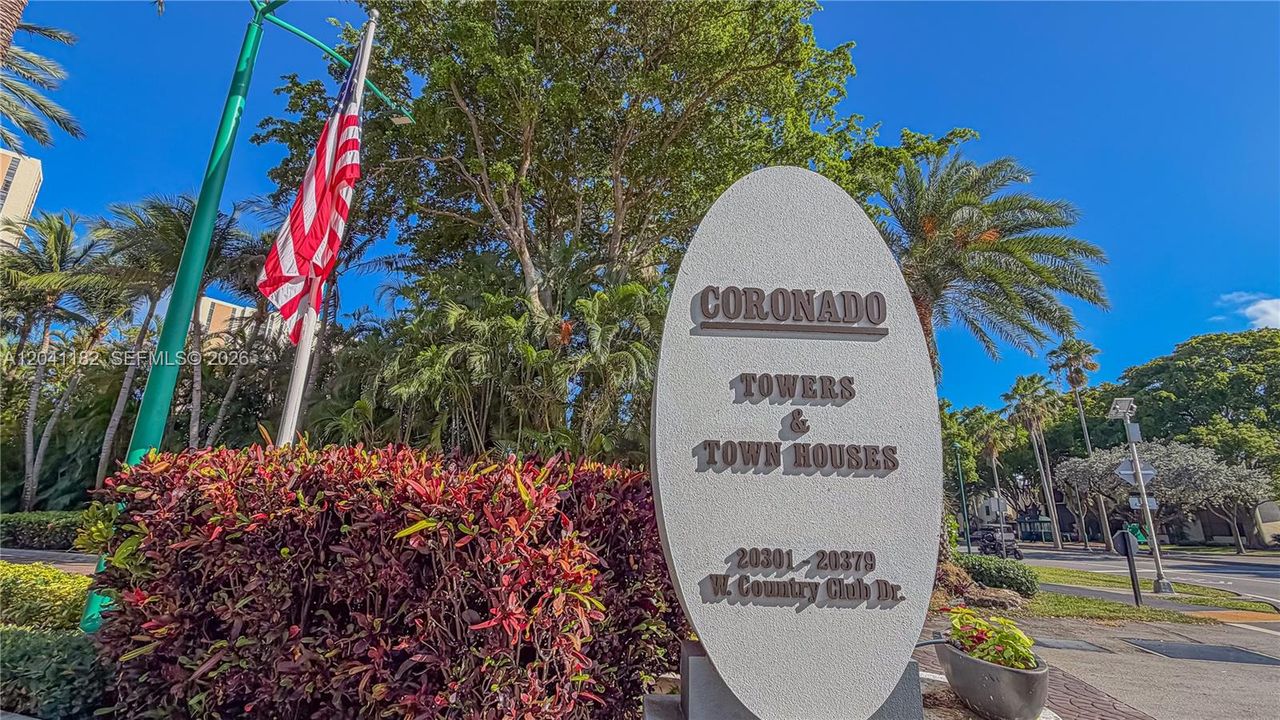 For Sale: $269,000 (2 beds, 2 baths, 1138 Square Feet)