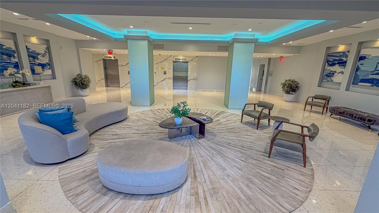 For Sale: $269,000 (2 beds, 2 baths, 1138 Square Feet)