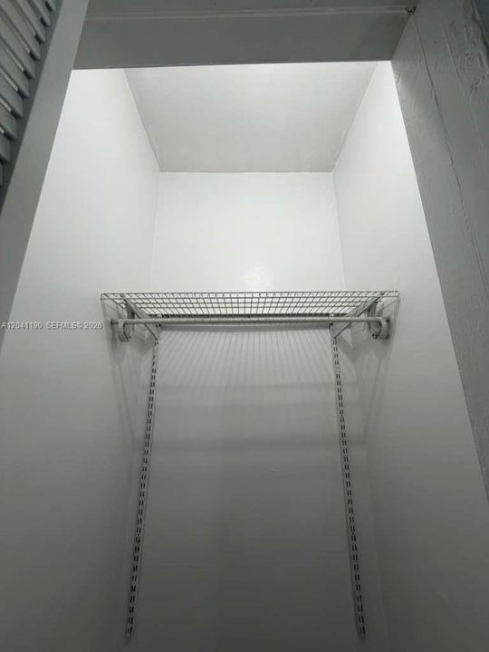 For Rent: $1,400 (0 beds, 1 baths, 200 Square Feet)