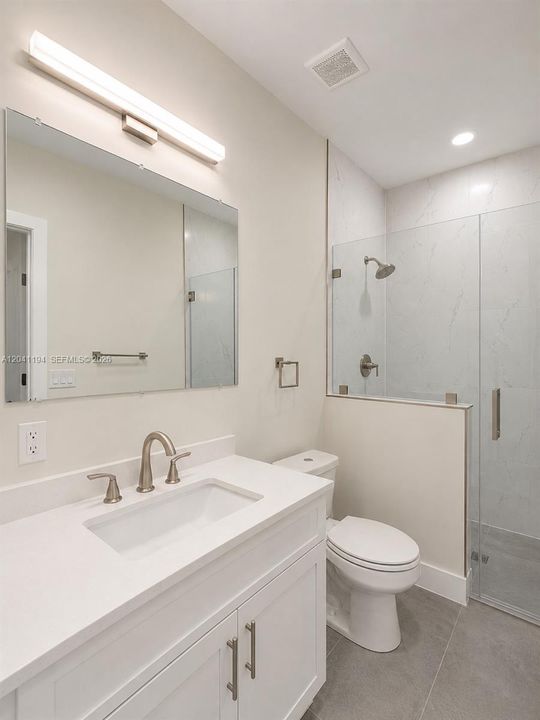 En Venta: $315,744 (3 camas, 2 baños, 1716 Pies cuadrados)