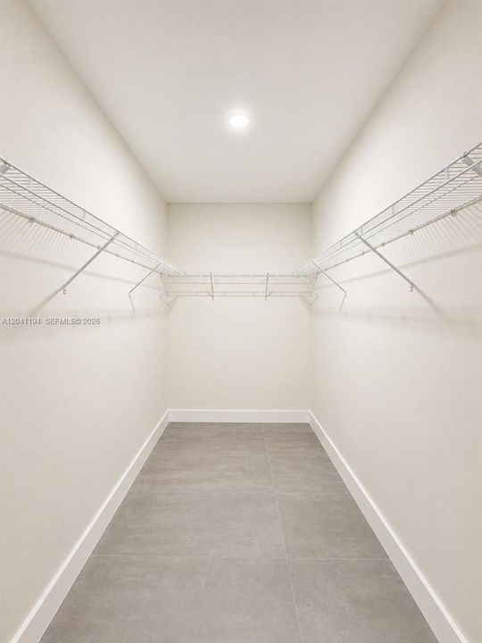 En Venta: $315,744 (3 camas, 2 baños, 1716 Pies cuadrados)