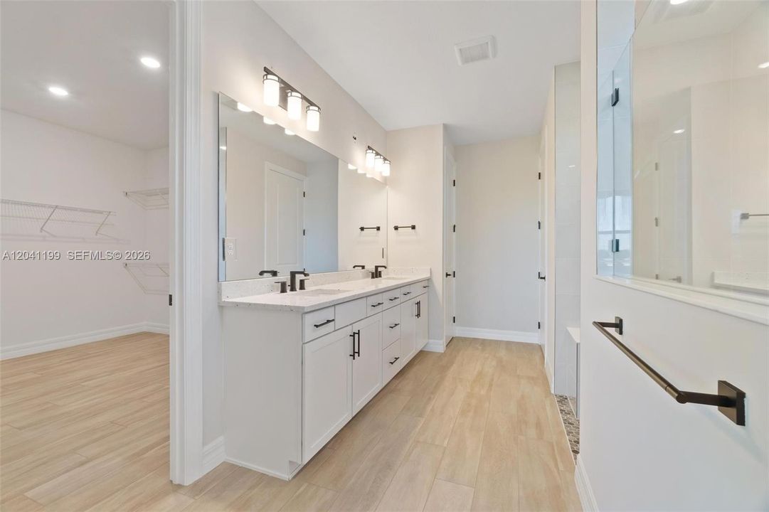 For Rent: $6,500 (4 beds, 4 baths, 0 Square Feet)