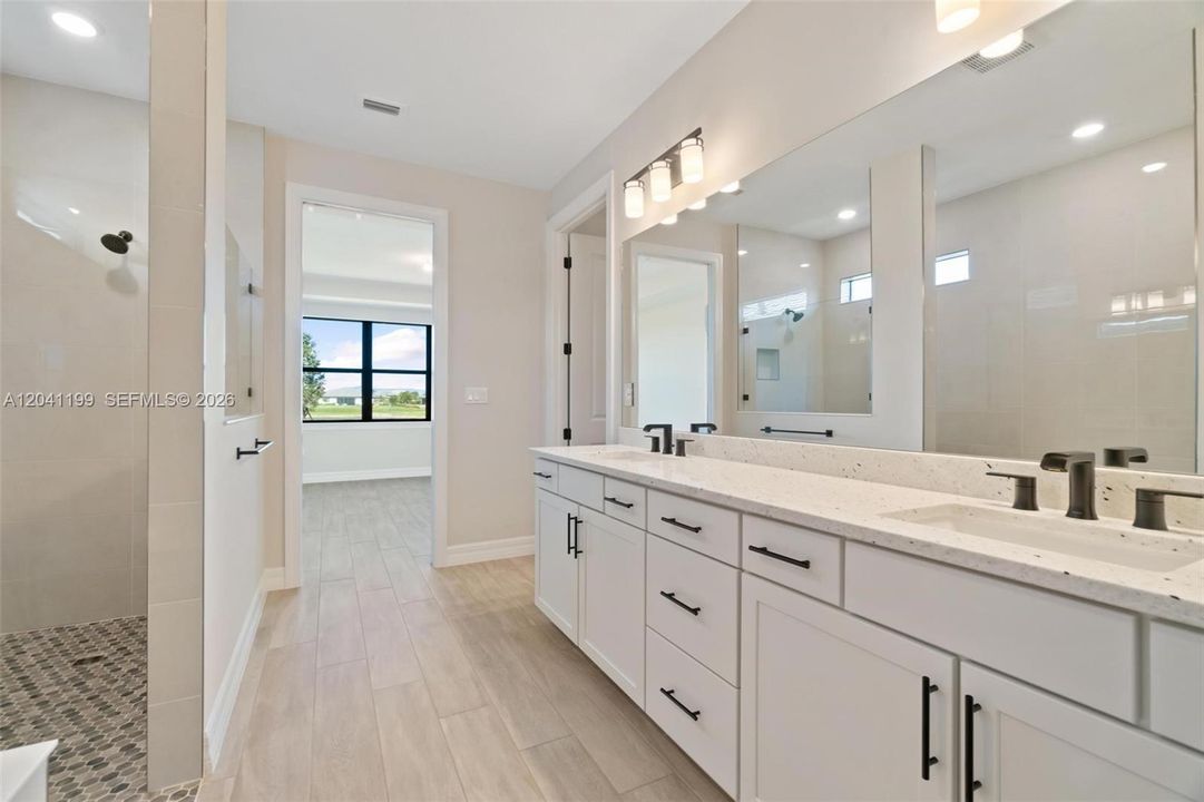 For Rent: $6,500 (4 beds, 4 baths, 0 Square Feet)