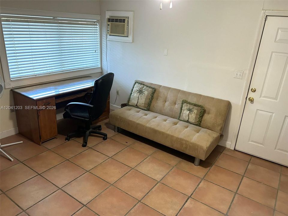 Office/3rd Bedroom