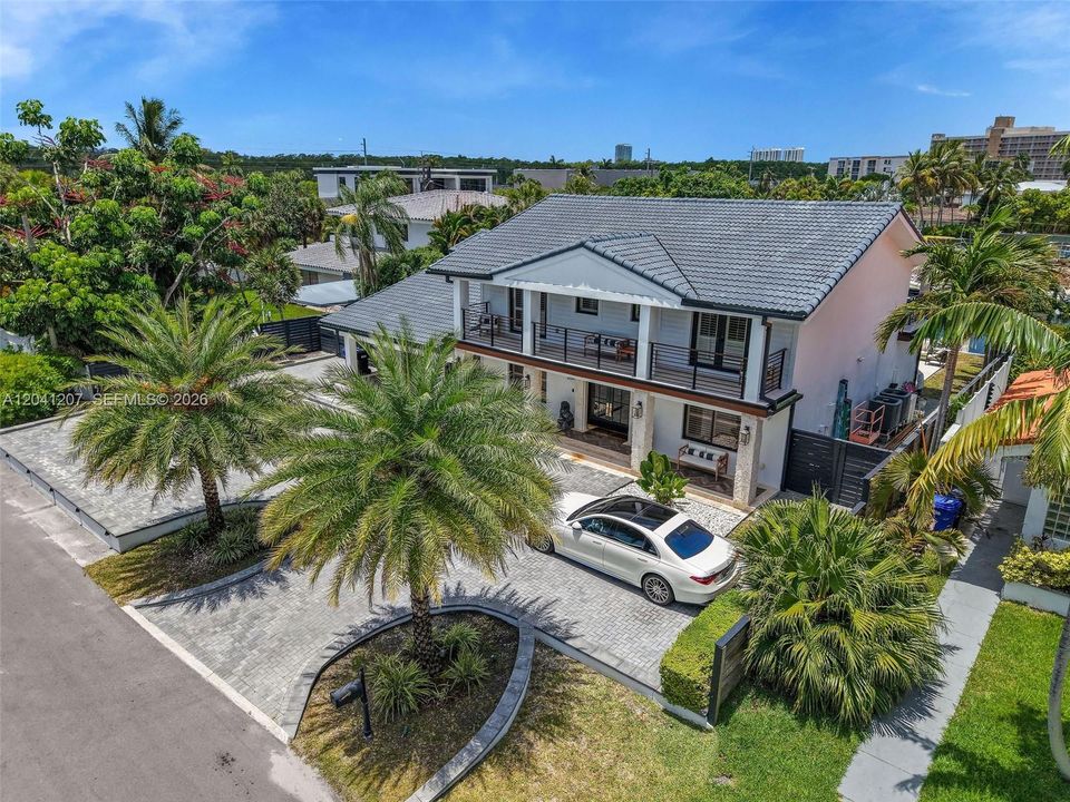 For Sale: $4,400,000 (5 beds, 3 baths, 0 Square Feet)