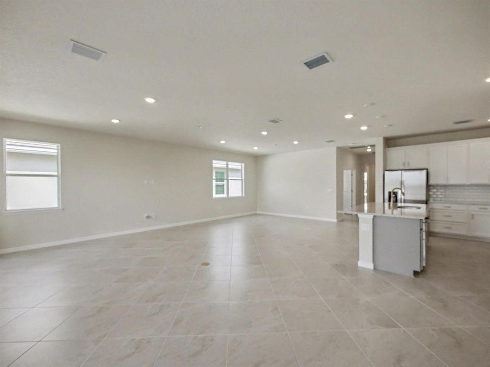 Grand Space
