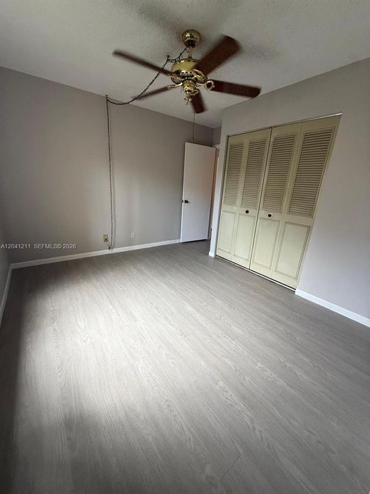For Sale: $185,000 (2 beds, 2 baths, 1005 Square Feet)