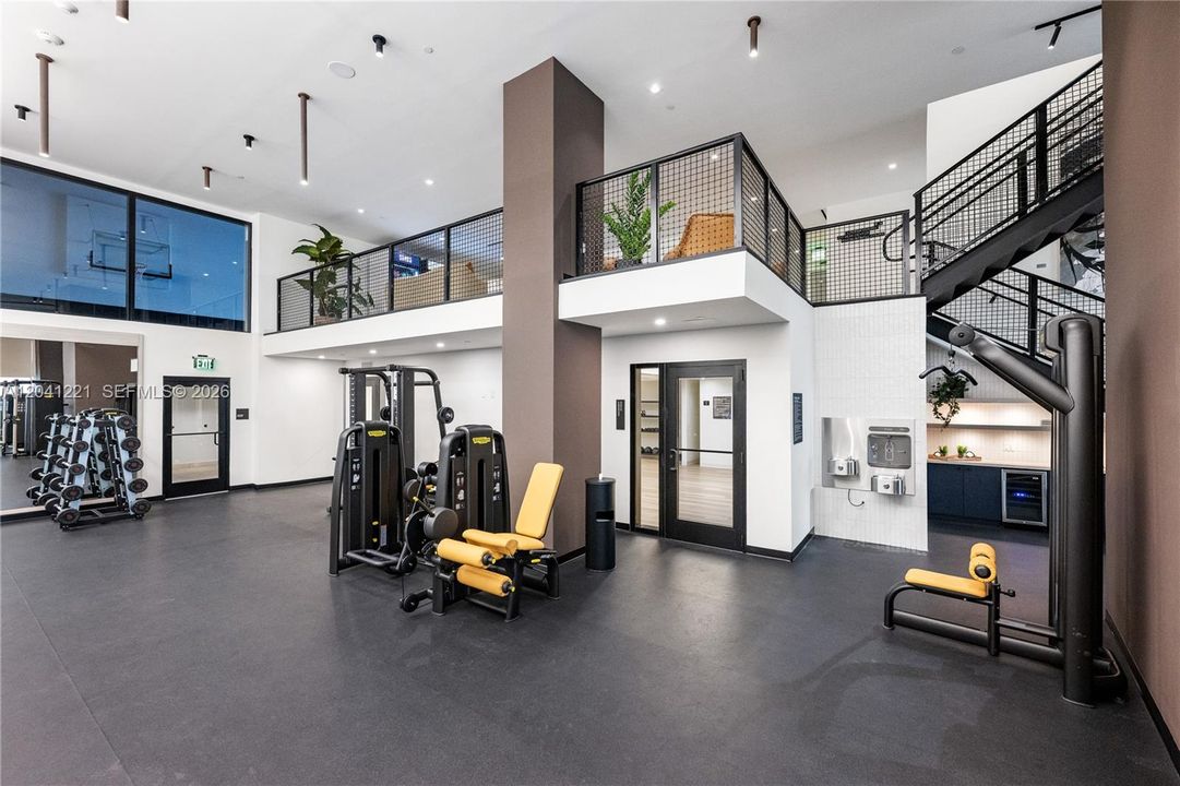 For Sale: $539,000 (1 beds, 1 baths, 530 Square Feet)