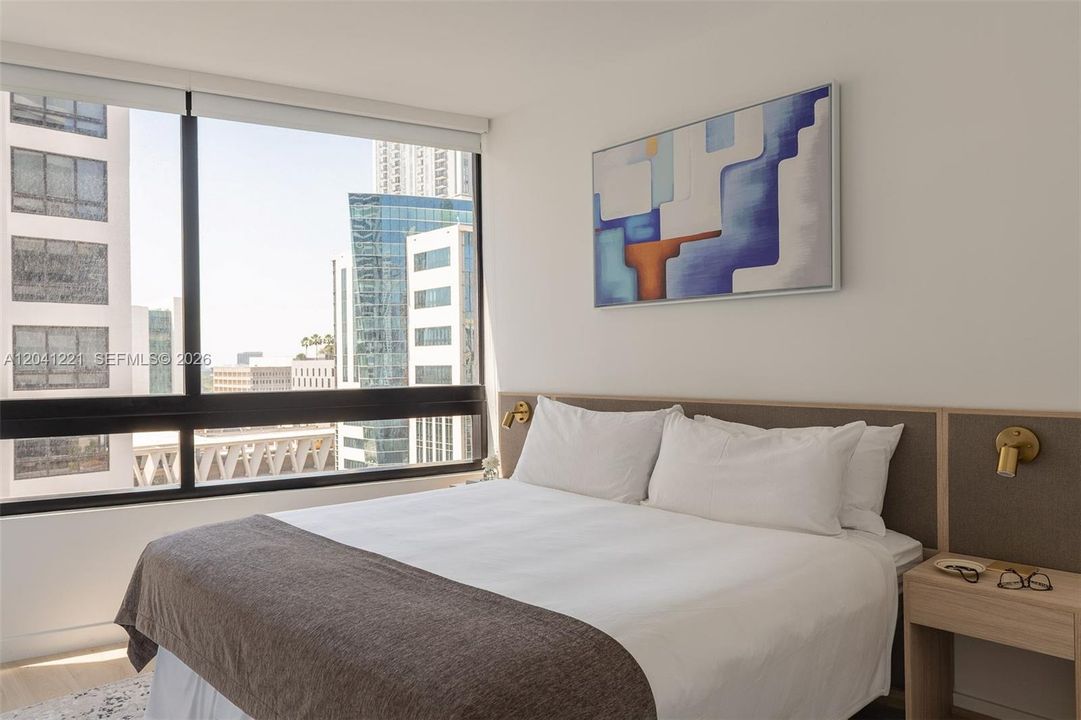 For Sale: $539,000 (1 beds, 1 baths, 530 Square Feet)