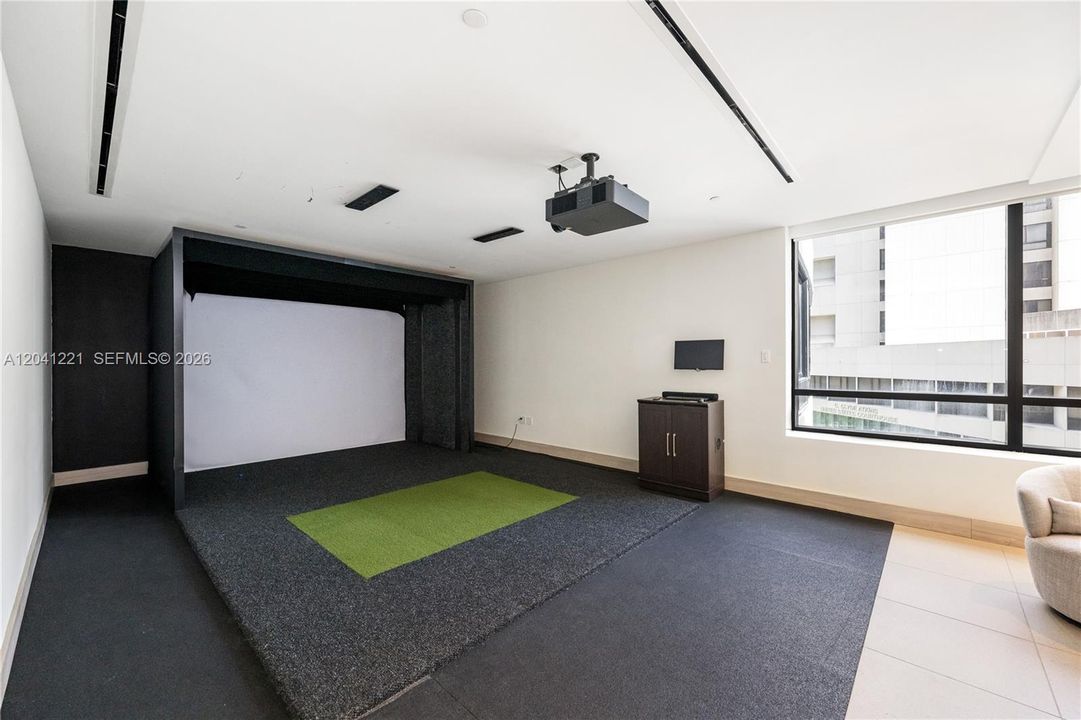 For Sale: $539,000 (1 beds, 1 baths, 530 Square Feet)