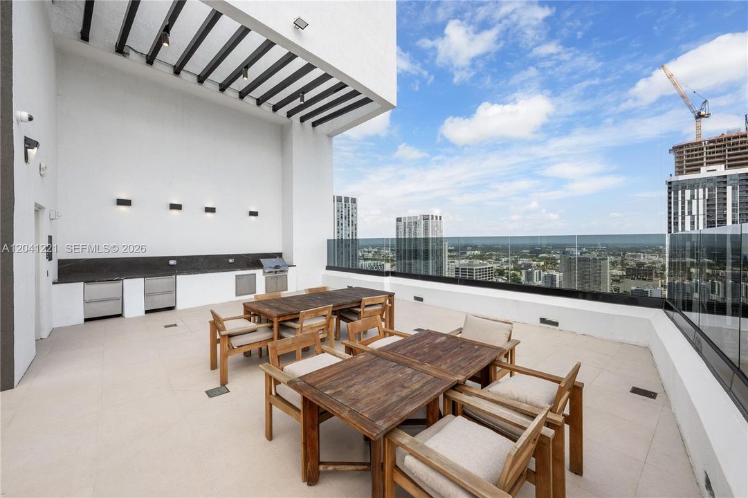 For Sale: $539,000 (1 beds, 1 baths, 530 Square Feet)