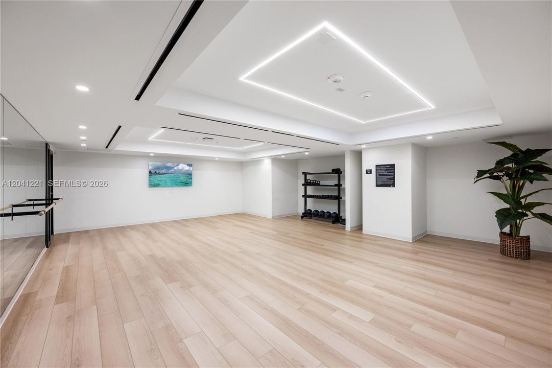 For Sale: $539,000 (1 beds, 1 baths, 530 Square Feet)