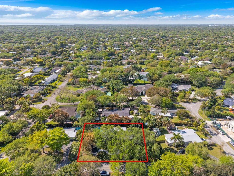 For Rent: $9,975 (3 beds, 2 baths, 2184 Square Feet)