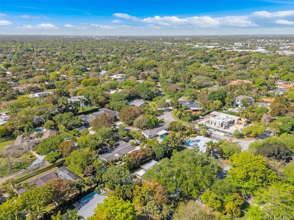 For Rent: $9,975 (3 beds, 2 baths, 2184 Square Feet)
