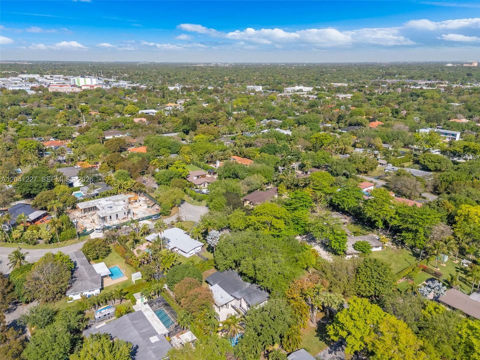 For Rent: $9,975 (3 beds, 2 baths, 2184 Square Feet)