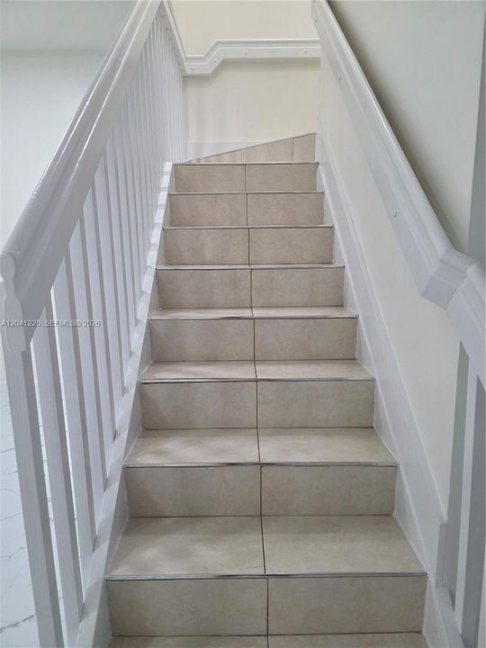 For Rent: $1,975 (2 beds, 2 baths, 1166 Square Feet)