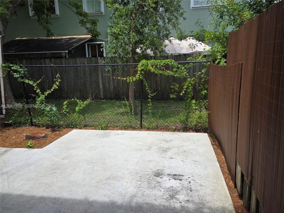 For Rent: $1,975 (2 beds, 2 baths, 1166 Square Feet)
