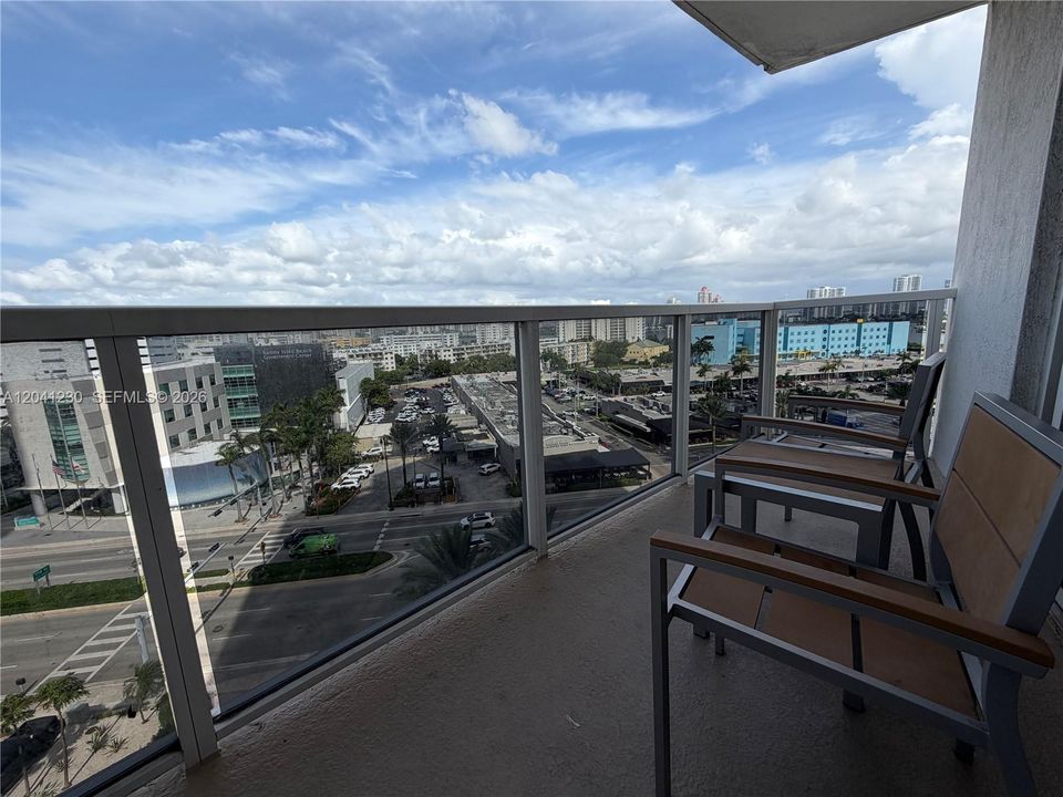For Sale: $249,000 (0 beds, 1 baths, 551 Square Feet)