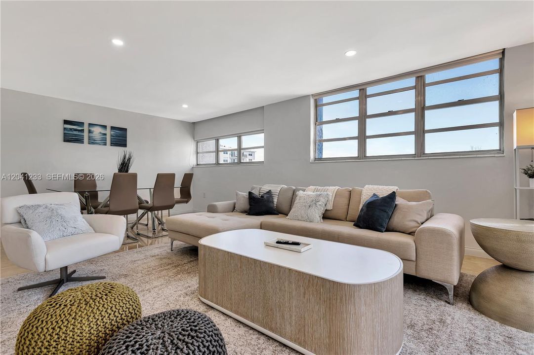 For Sale: $740,000 (2 beds, 1 baths, 1150 Square Feet)