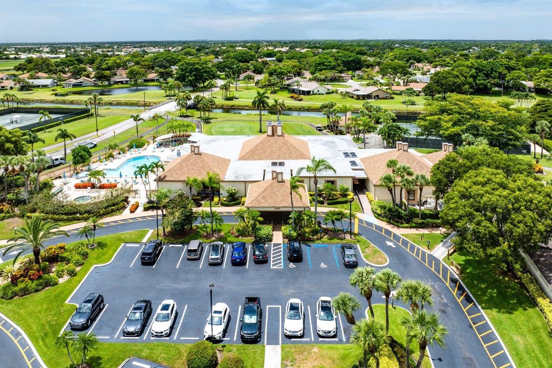 Country Club Parking