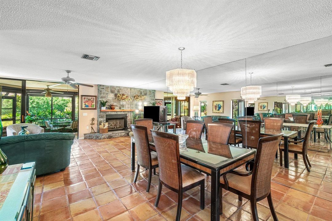 Large Living/Dining Area