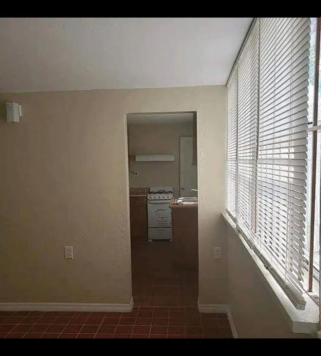 11727