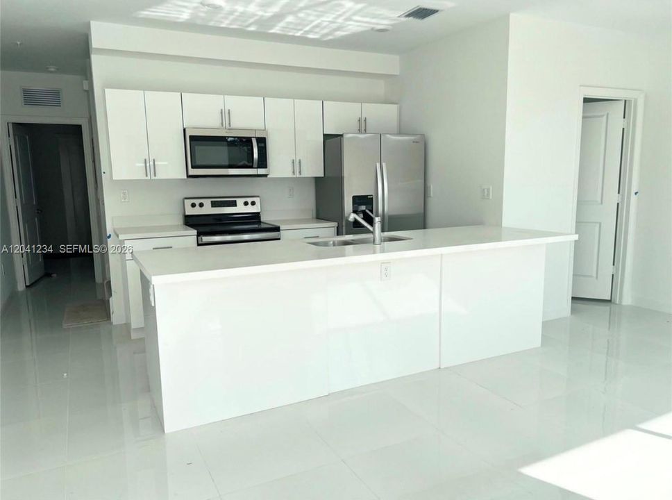 For Rent: $3,000 (3 beds, 2 baths, 1584 Square Feet)