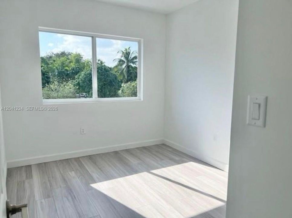 For Rent: $3,000 (3 beds, 2 baths, 1584 Square Feet)