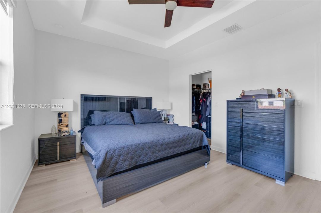 For Rent: $3,200 (3 beds, 3 baths, 1662 Square Feet)