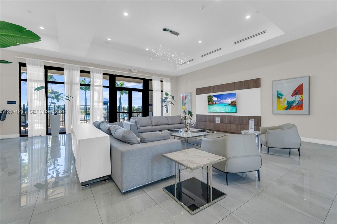 For Rent: $3,200 (3 beds, 3 baths, 1662 Square Feet)