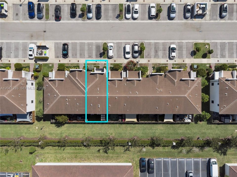 For Rent: $3,200 (3 beds, 3 baths, 1662 Square Feet)