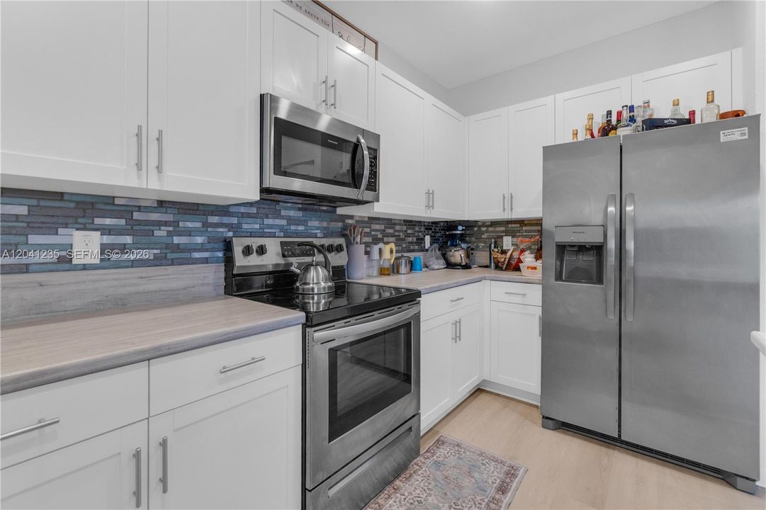 For Rent: $3,200 (3 beds, 3 baths, 1662 Square Feet)