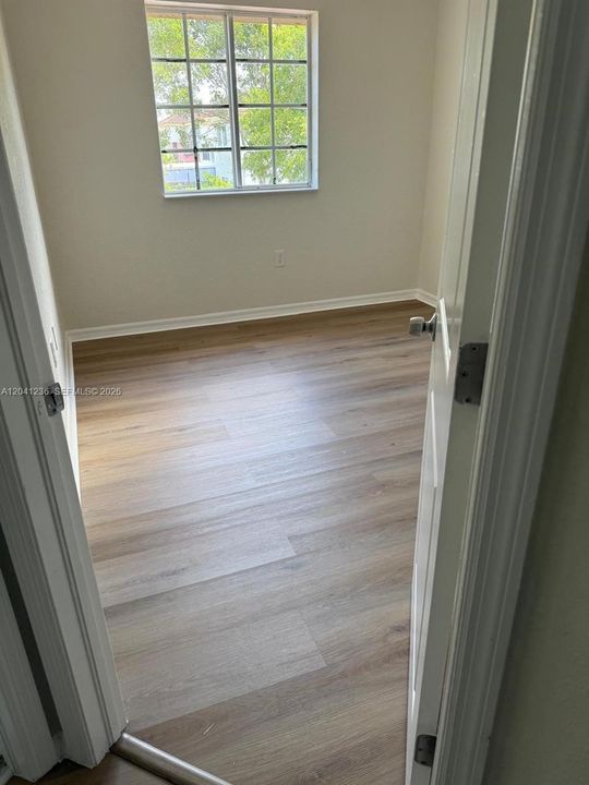 For Rent: $2,500 (3 beds, 2 baths, 1458 Square Feet)