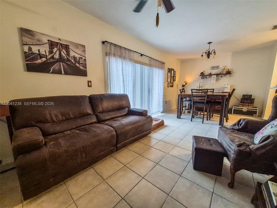 For Sale: $515,000 (3 beds, 2 baths, 1508 Square Feet)