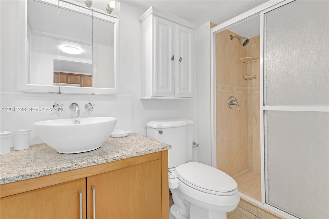 В аренду: $2,750 (1 спален, 2 ванн, 868 Квадратных фут)