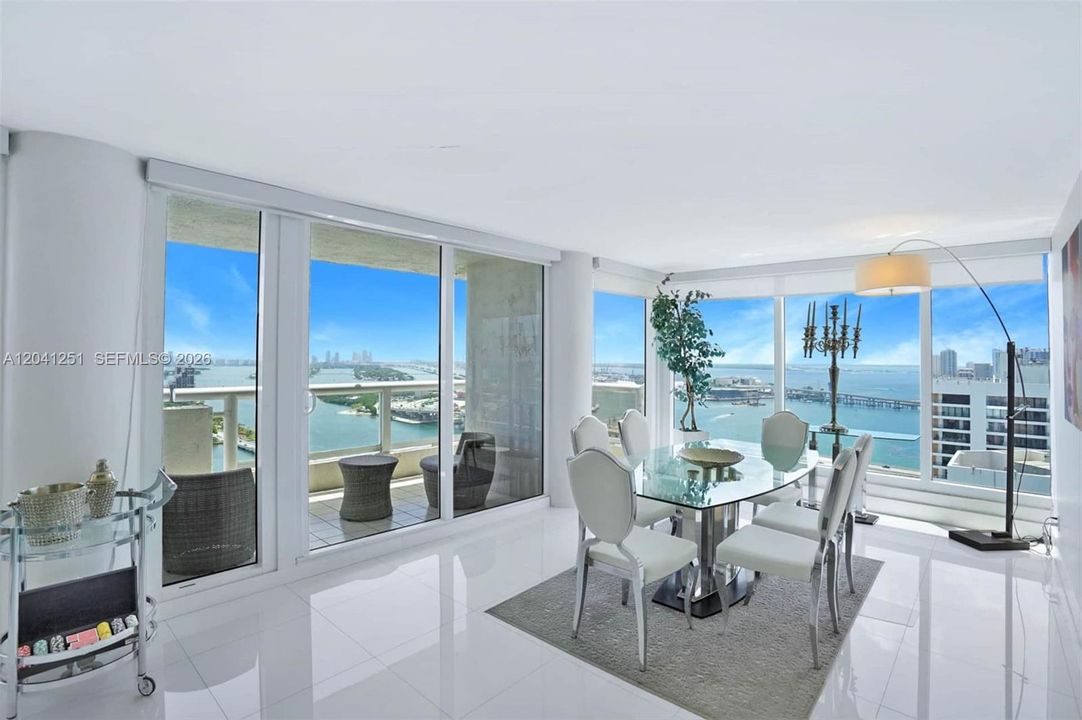 For Sale: $1,800,000 (3 beds, 2 baths, 1707 Square Feet)
