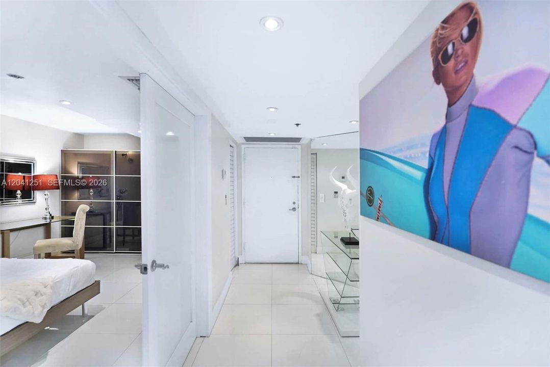3rd bedroom entrance