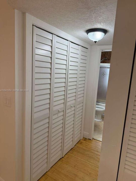For Rent: $2,200 (2 beds, 2 baths, 832 Square Feet)
