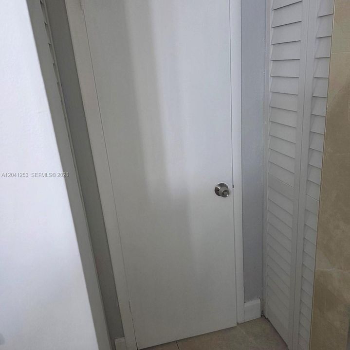 For Rent: $1,900 (2 beds, 2 baths, 798 Square Feet)
