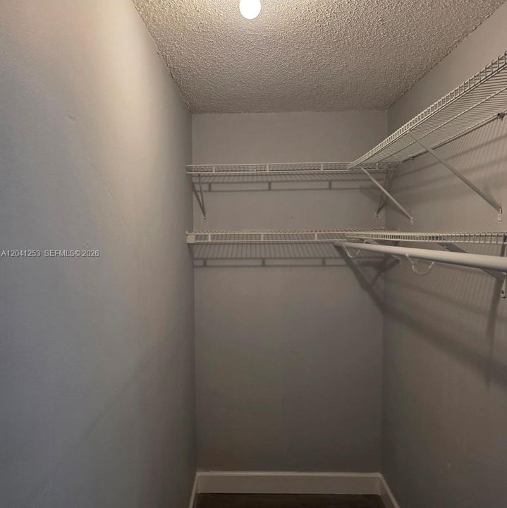 For Rent: $1,900 (2 beds, 2 baths, 798 Square Feet)