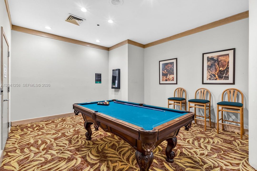 For Rent: $4,500 (1 beds, 2 baths, 1260 Square Feet)