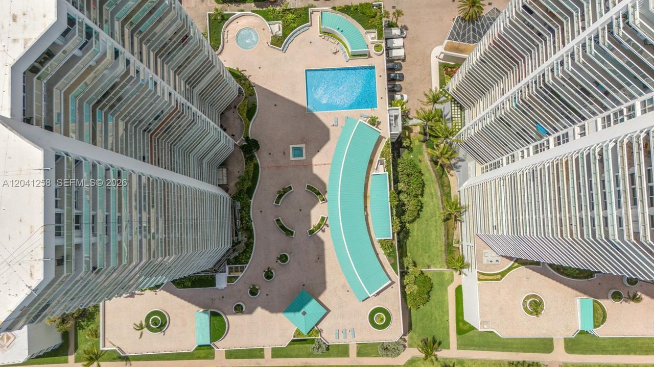 For Rent: $4,500 (1 beds, 2 baths, 1260 Square Feet)