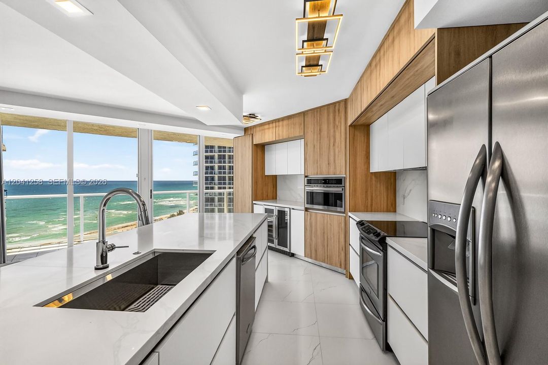For Rent: $4,500 (1 beds, 2 baths, 1260 Square Feet)