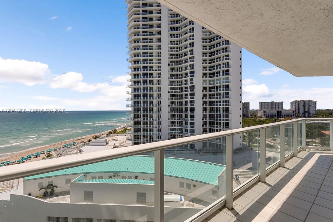 For Rent: $4,500 (1 beds, 2 baths, 1260 Square Feet)