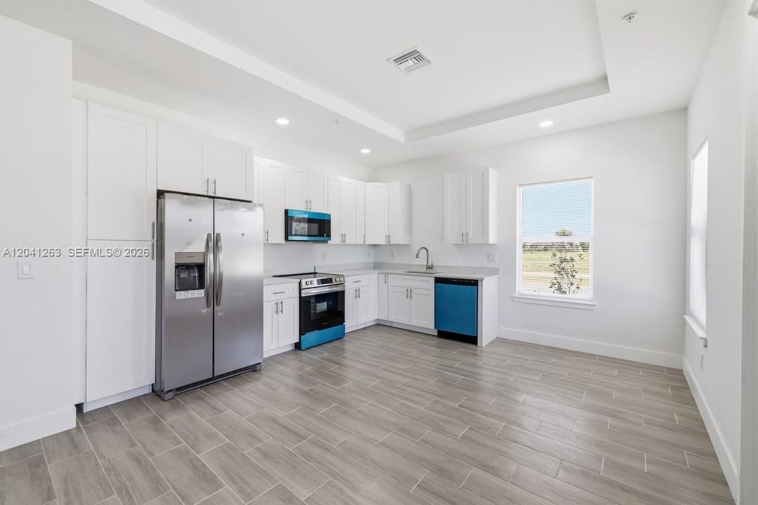 For Rent: $1,700 (3 beds, 2 baths, 0 Square Feet)