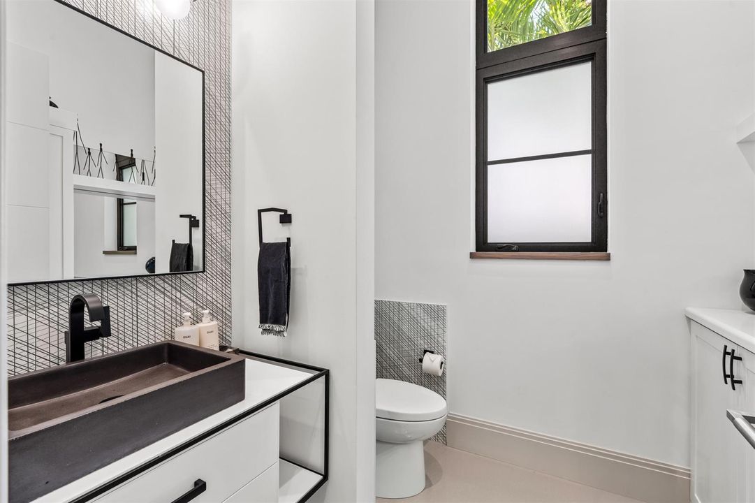 POWDER_ROOM